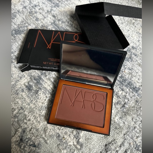 NARS Bronzer Laguna 08 - Picture 3 of 3